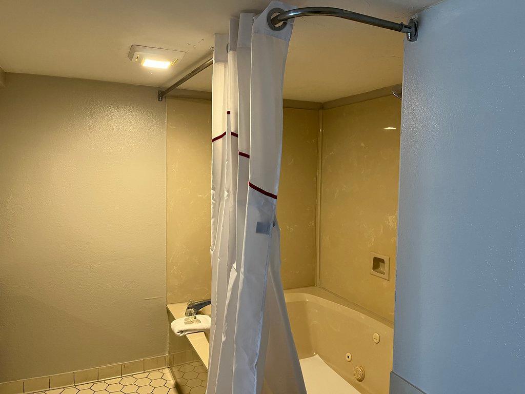 Red Roof Inn & Suites Monroe, Nc Ngoại thất bức ảnh