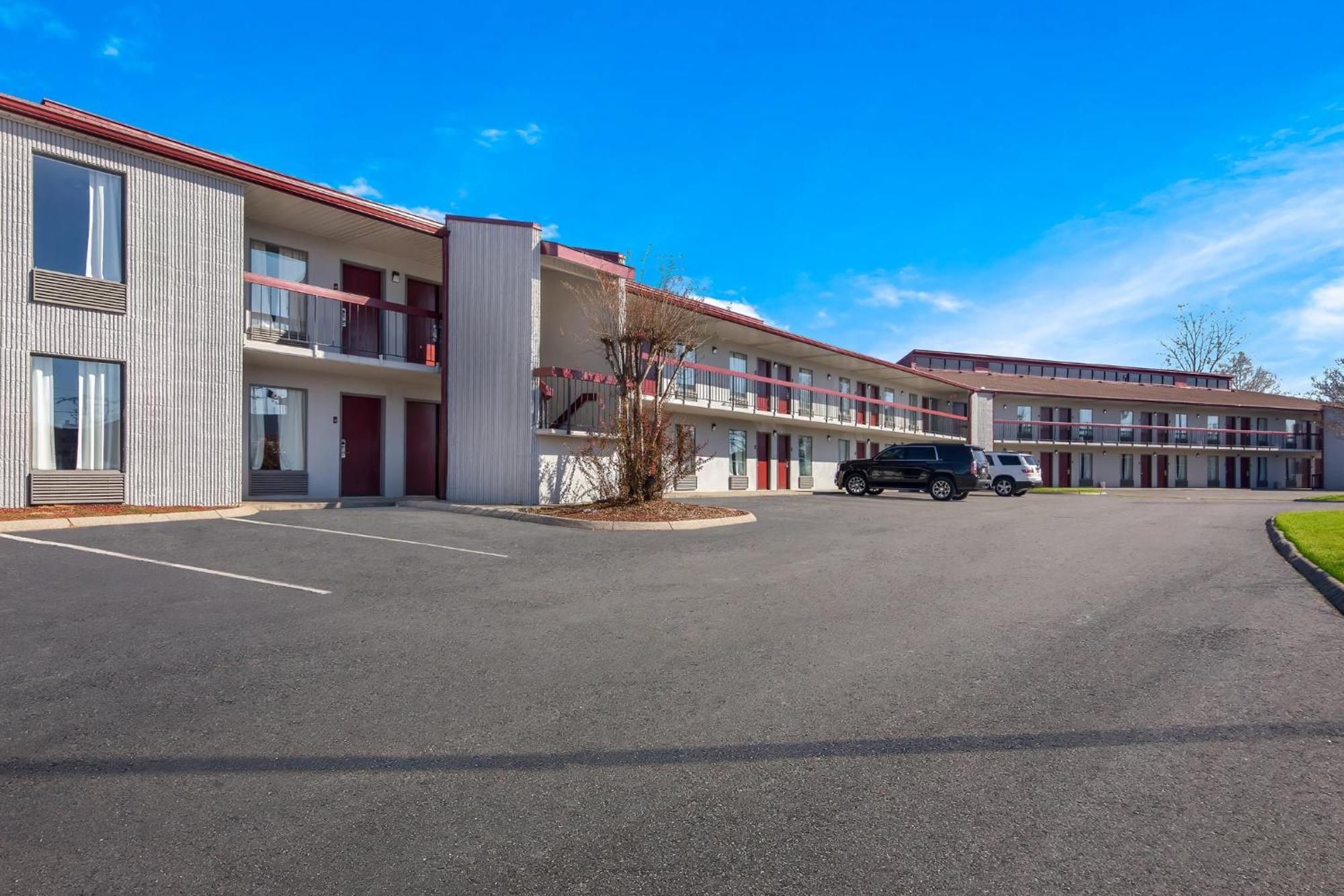 Red Roof Inn & Suites Monroe, Nc Ngoại thất bức ảnh